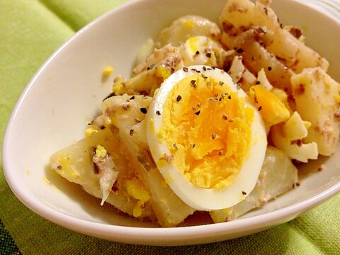 オイルサーディンのポテトと卵のサラダ